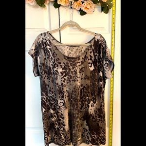 1x gray leopard print tunic with sequin trim